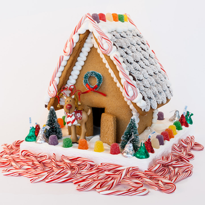 Christmas Gingerbread House - Medium The Gingerbread Construction Co. 